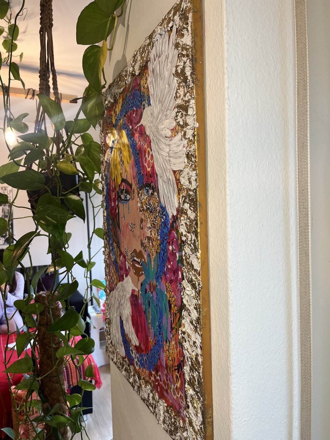 SCHÖNHEIT IN DER NEBENWIRKUNG